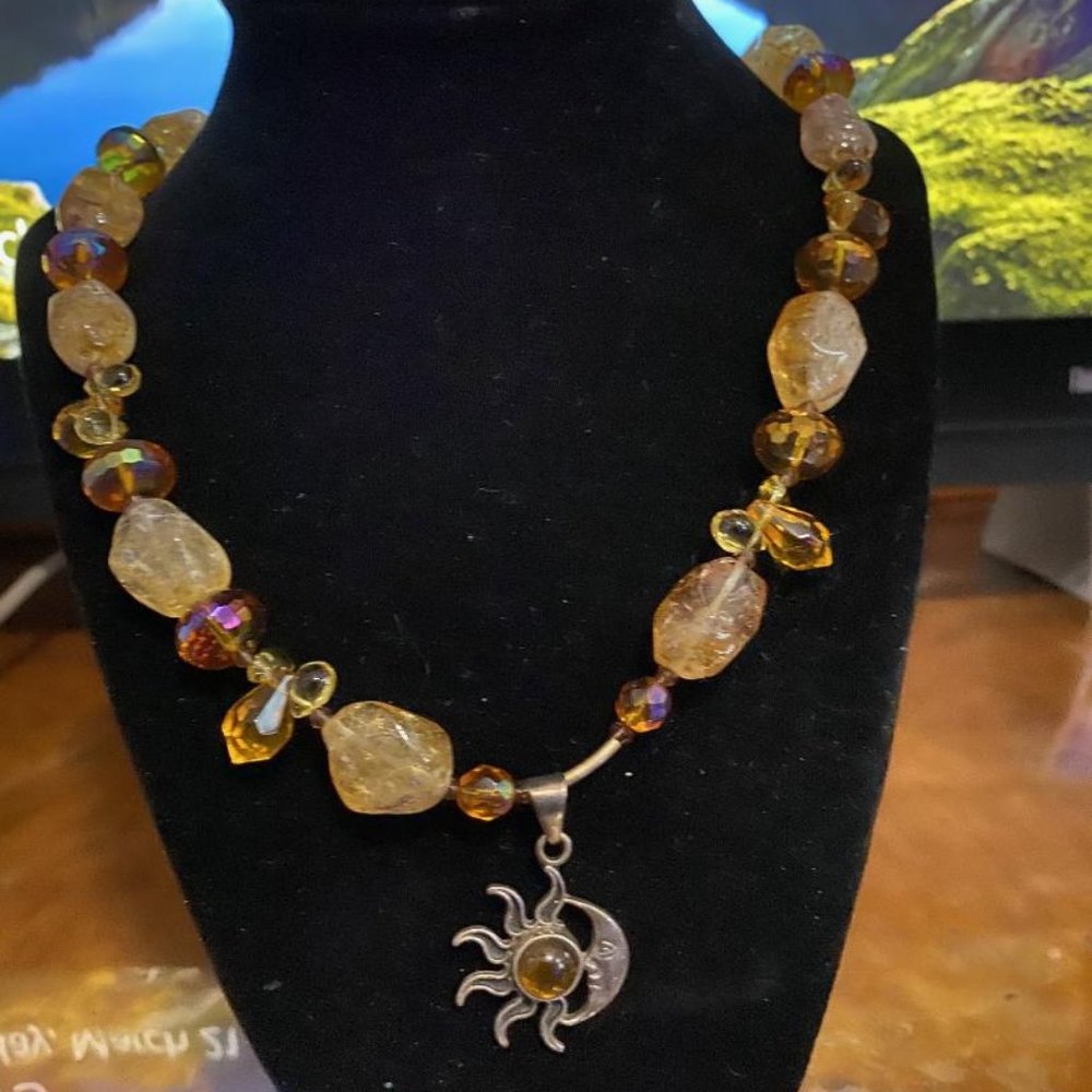 CUSTOMER AMBER BEAD NECKLACE WITH AMBER SUN PENDAN